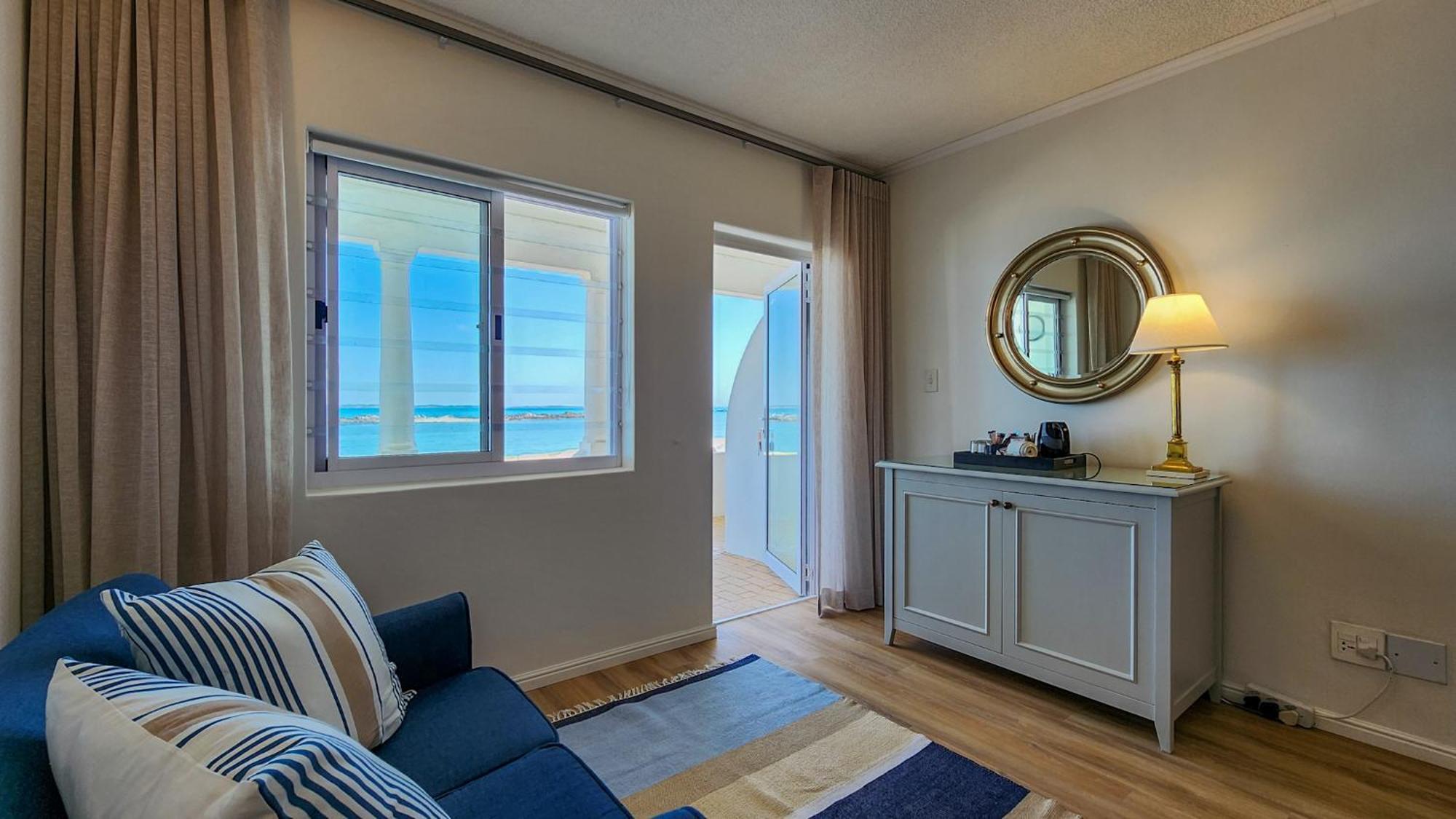 The Blue Peter Hotel Bloubergstrand Bagian luar foto