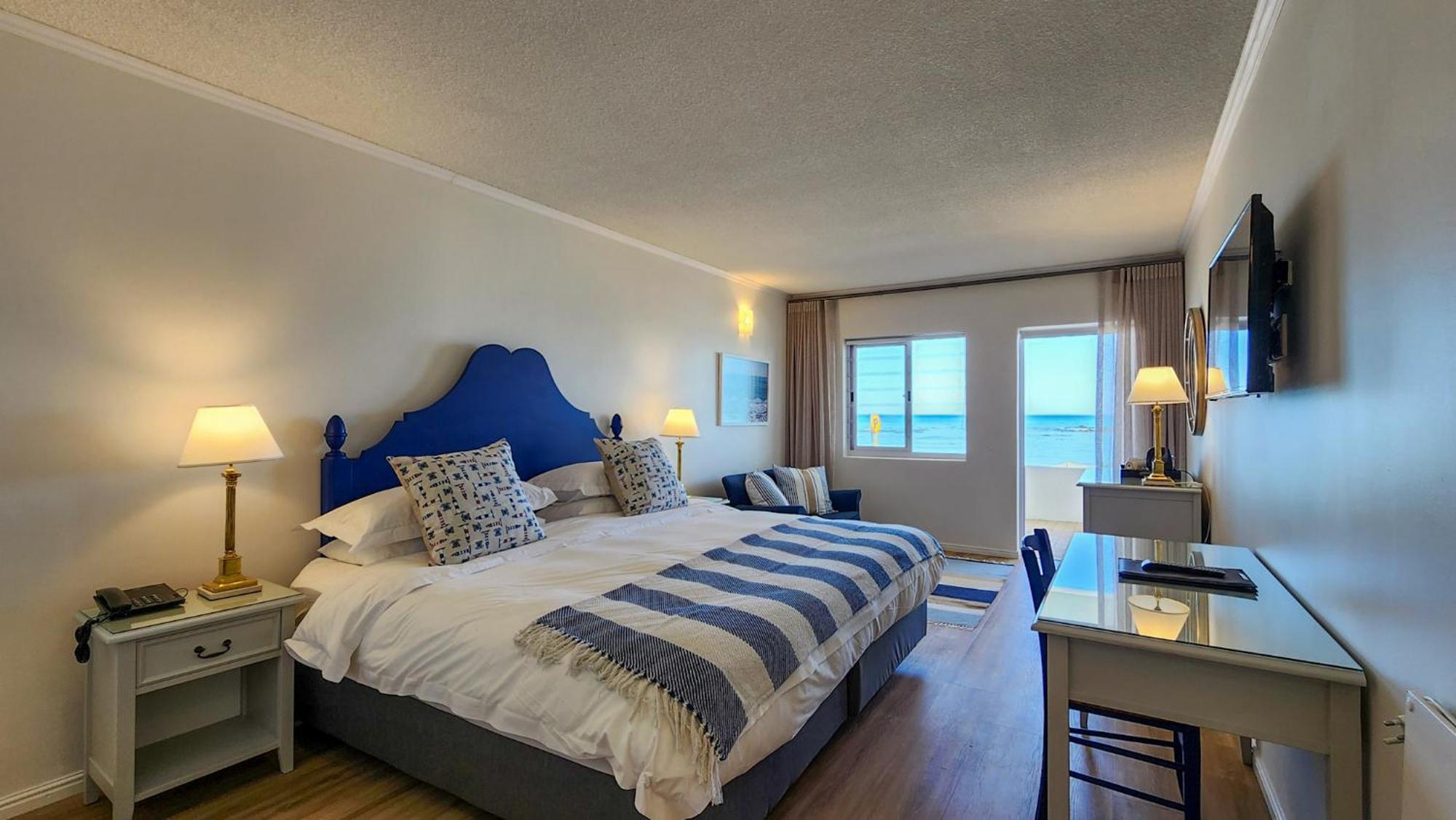 The Blue Peter Hotel Bloubergstrand Bagian luar foto