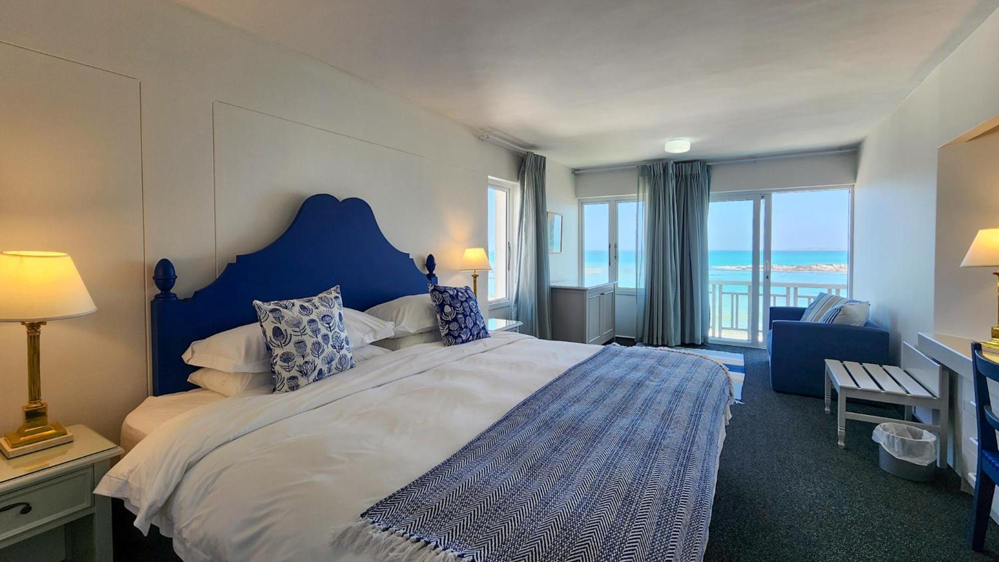 The Blue Peter Hotel Bloubergstrand Bagian luar foto