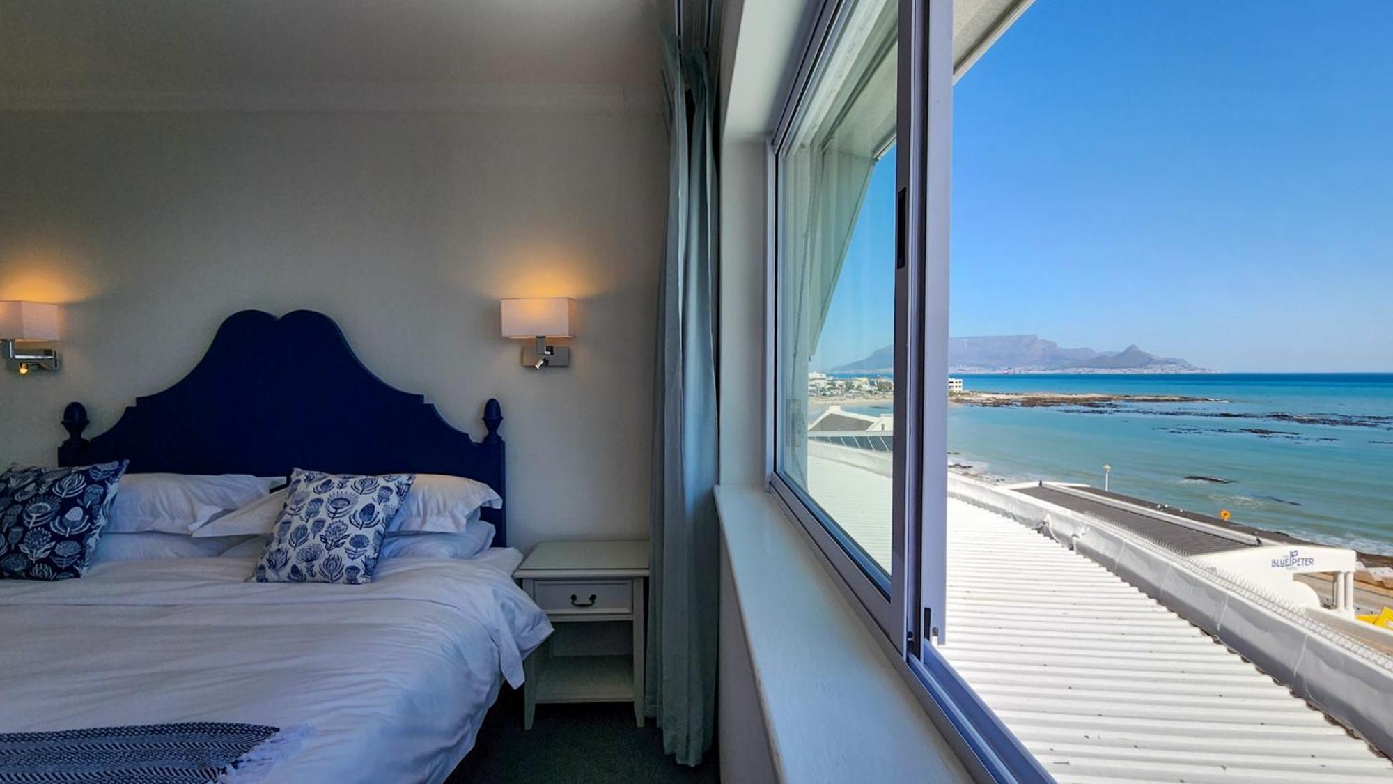 The Blue Peter Hotel Bloubergstrand Bagian luar foto