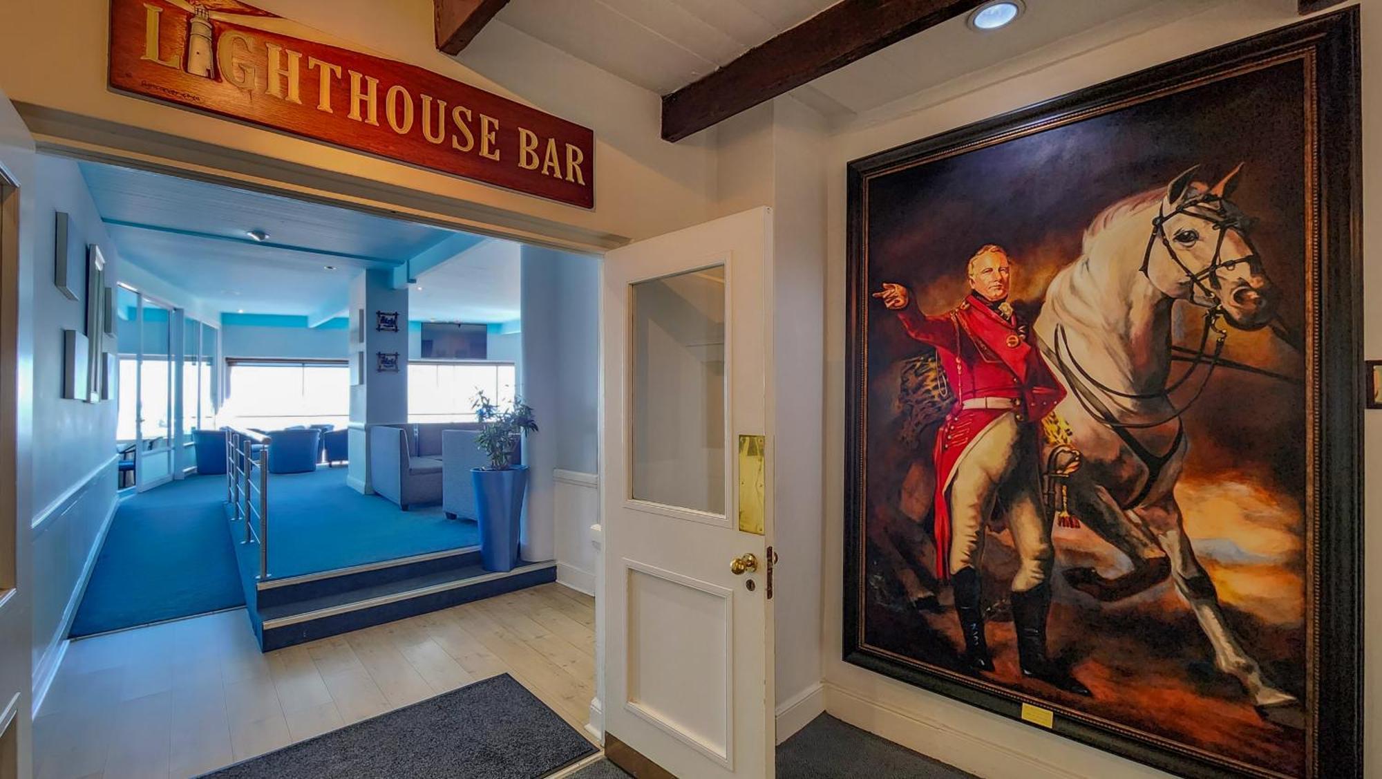 The Blue Peter Hotel Bloubergstrand Bagian luar foto