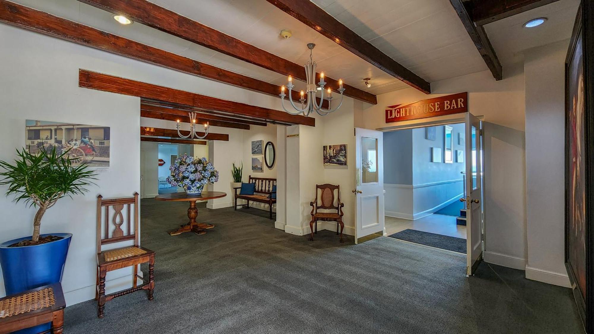 The Blue Peter Hotel Bloubergstrand Bagian luar foto