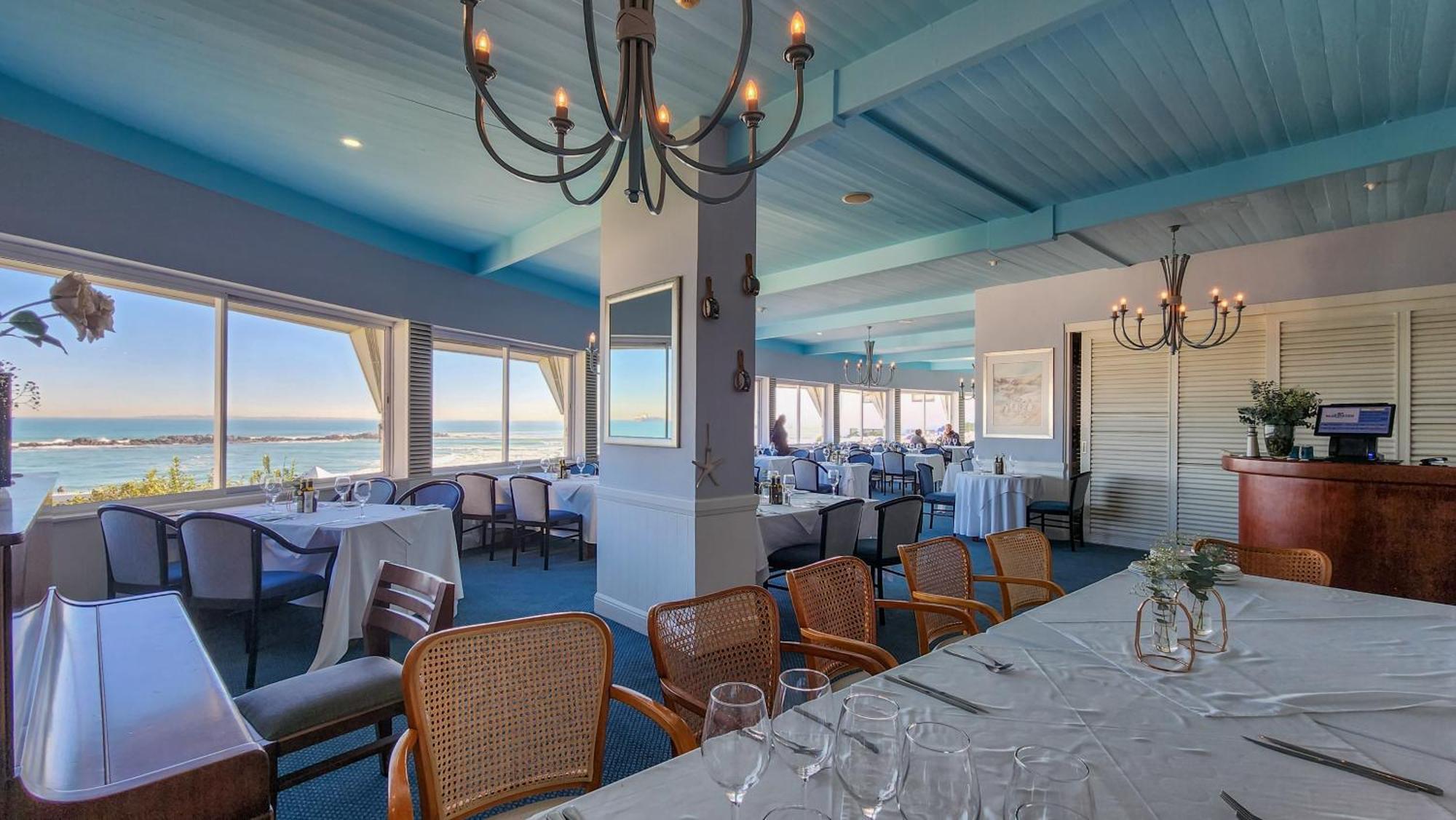 The Blue Peter Hotel Bloubergstrand Bagian luar foto