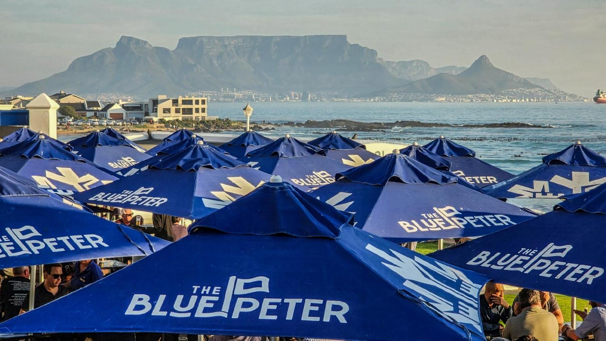 The Blue Peter Hotel Bloubergstrand Bagian luar foto