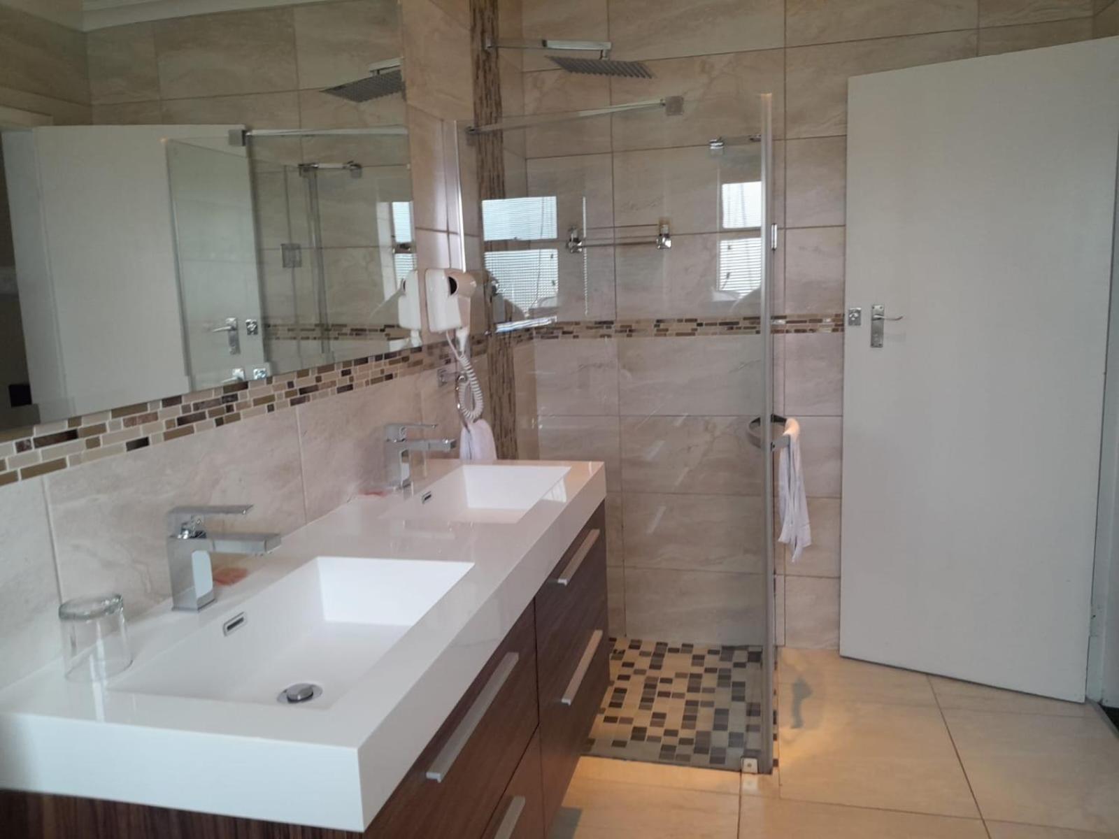 The Blue Peter Hotel Bloubergstrand Bagian luar foto